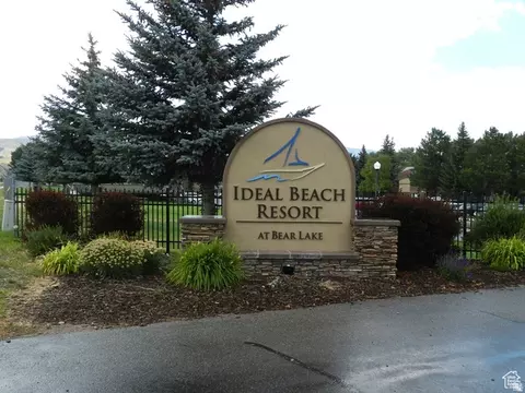 2176 S Bear Lake Blvd #445, Garden City, UT 84028