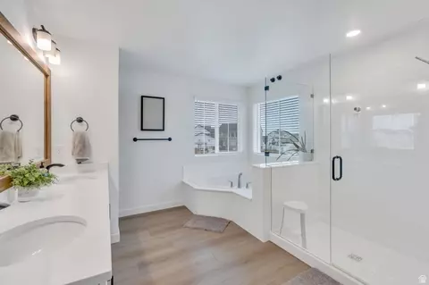 Bath - 3452 S Mapleton Heights Dr, Mapleton, UT 84664 photo 2 of 5