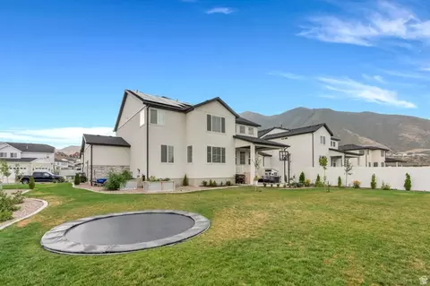 Exterior - 3452 S Mapleton Heights Dr, Mapleton, UT 84664 photo 4 of 5