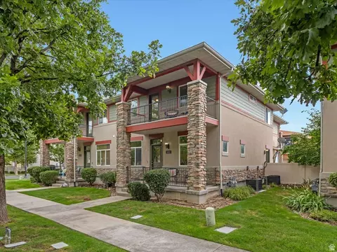 4821 W Topcrest Dr S, South Jordan, UT 84009