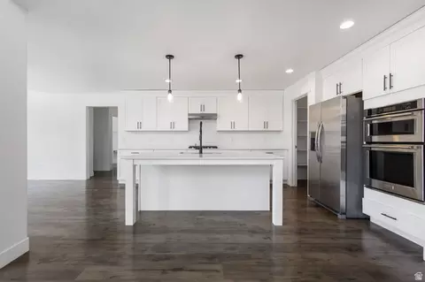 Kitchen - 192 E Dry Mountain Rd, Eagle Mountain, UT 84005 photo 3 of 3