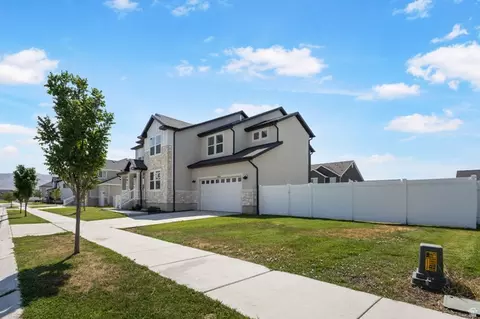 Exterior - 192 E Dry Mountain Rd, Eagle Mountain, UT 84005 photo 3 of 6