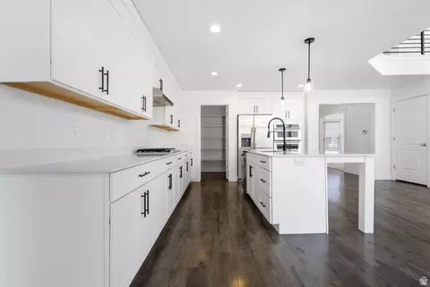 Kitchen - 192 E Dry Mountain Rd, Eagle Mountain, UT 84005 photo 1 of 3