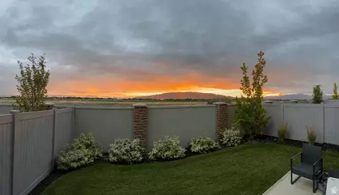 4939 W Willowbank Dr, Highland, UT 84003