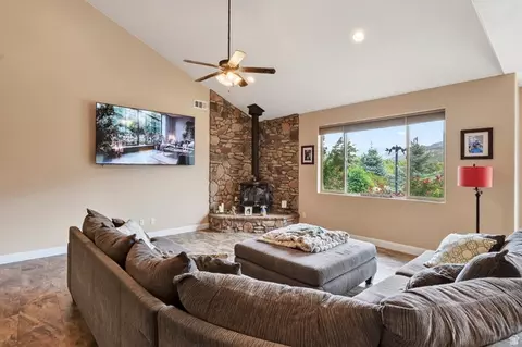 Living - 2085 S Eagle Loop, Cedar City, UT 84720 photo 3 of 3