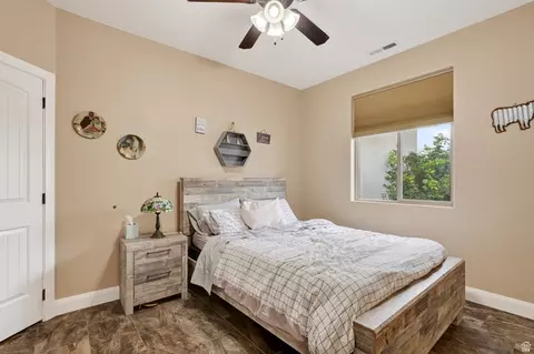 Bedroom - 2085 S Eagle Loop, Cedar City, UT 84720 photo 4 of 7