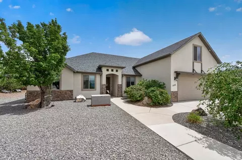 Exterior - 2085 S Eagle Loop, Cedar City, UT 84720 photo 4 of 26