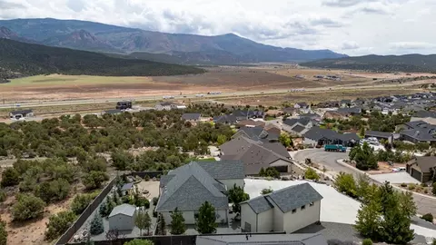 View/Area - 2085 S Eagle Loop, Cedar City, UT 84720 photo 7 of 10