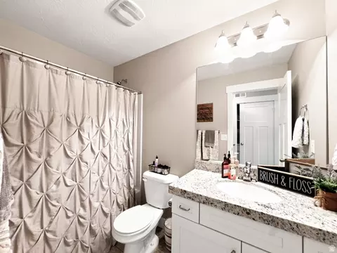Bath - 9256 S Ashbourne Dr #155, Sandy, UT 84094 photo 4 of 4