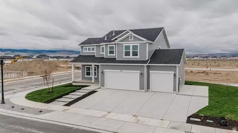 Exterior - 1131 E Blackfeet Dr #520, Eagle Mountain, UT 84005 photo 3 of 4
