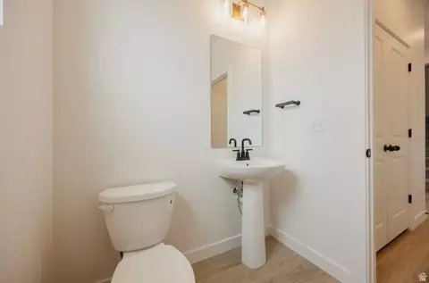 Entry Way - 1131 E Blackfeet Dr #520, Eagle Mountain, UT 84005 photo 2 of 2