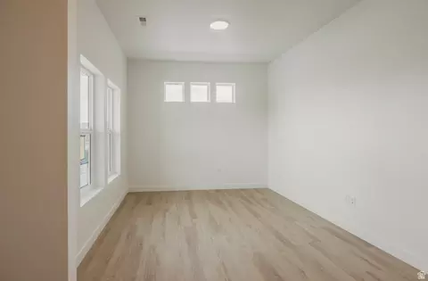 Living - 1131 E Blackfeet Dr #520, Eagle Mountain, UT 84005 photo 6 of 6