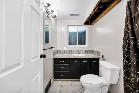 Bath - 2536 N 300 E, North Logan, UT 84341 photo 2 of 2