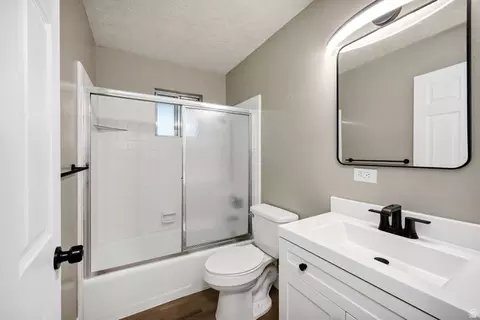 Bath - 2536 N 300 E, North Logan, UT 84341 photo 1 of 2