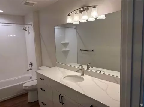 Bath - 1933 N 420 E, North Logan, UT 84341 photo 1 of 2