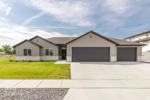 3673 W Stanmore Dr, Taylor, UT 84401