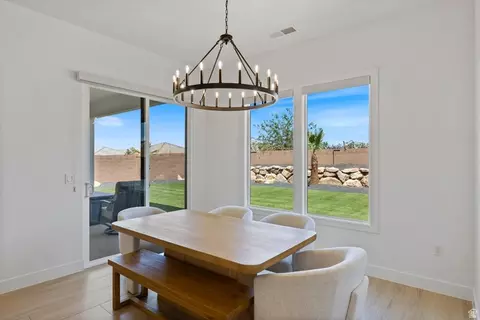 Dining - 1067 E 4155 S, Washington, UT 84780 photo 2 of 2