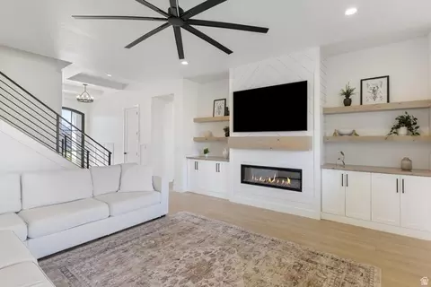 Living - 1067 E 4155 S, Washington, UT 84780 photo 1 of 2