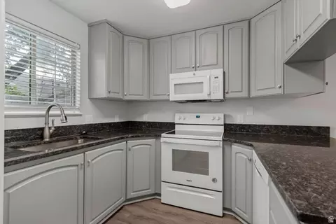 Kitchen - 154 E 1460 S, Orem, UT 84058 photo 2 of 2