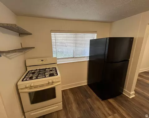 Kitchen - 457 S 500 E, Provo, UT 84606 photo 2 of 3