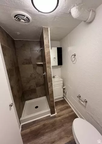 Bath - 457 S 500 E, Provo, UT 84606 photo 1 of 2
