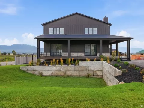 408 N Barlow Ct, Saratoga Springs, UT 84045