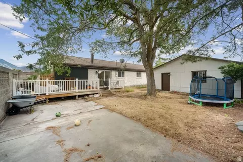 Exterior - 10368 S Crocus St, Sandy, UT 84094 photo 5 of 5