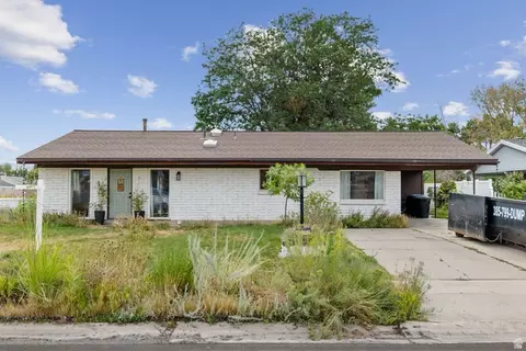 Exterior - 10368 S Crocus St, Sandy, UT 84094 photo 2 of 5