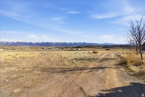 4250 E 17500 N, Moroni, UT 84646