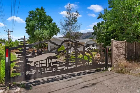 2315 E Creek Rd, Sandy, UT 84093