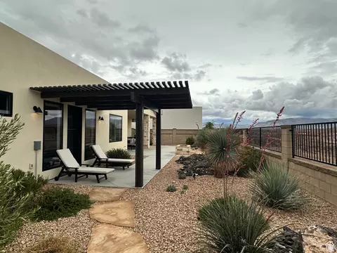 Exterior - 5658 S Ruby Dr, Saint George, UT 84790 photo 6 of 20