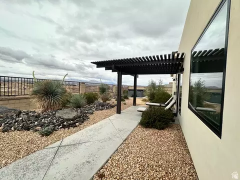 Exterior - 5658 S Ruby Dr, Saint George, UT 84790 photo 4 of 20