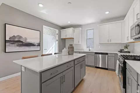 11016 S Lake Rd #145, South Jordan, UT 84009