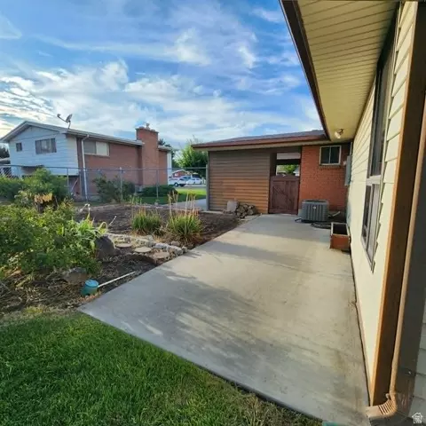 Exterior - 228 E 1864 S, Orem, UT 84058 photo 6 of 9