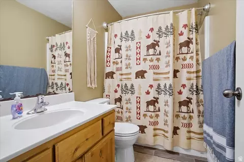 Bath - 7065 N Cherokee St, Eagle Mountain, UT 84005 photo 2 of 3