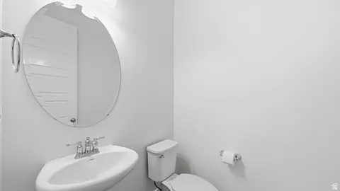 Bath - 6017 N Sheps Rd #C211, Eagle Mountain, UT 84005 photo 2 of 2