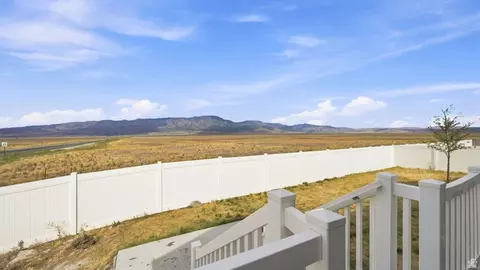 Exterior - 6017 N Sheps Rd #C211, Eagle Mountain, UT 84005 photo 7 of 7