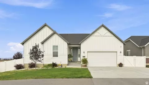 6017 N Sheps Rd, Eagle Mountain, UT 84005