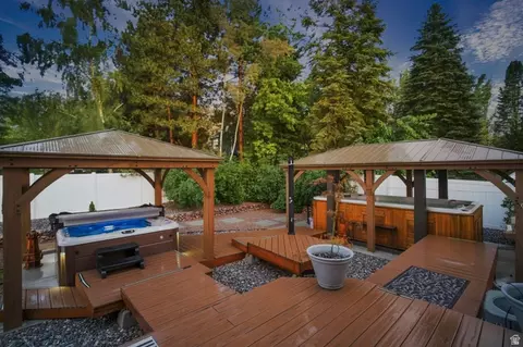 Exterior - 5 Quietwood Ln, Sandy, UT 84092 photo 7 of 12