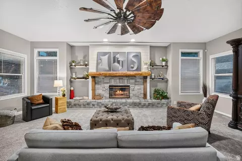 Living - 5 Quietwood Ln, Sandy, UT 84092 photo 2 of 3