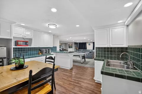 Kitchen - 5 Quietwood Ln, Sandy, UT 84092 photo 3 of 3