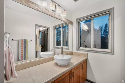 Bath - 5 Quietwood Ln, Sandy, UT 84092 photo 5 of 8