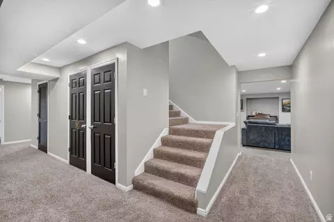 Entry Way - 5 Quietwood Ln, Sandy, UT 84092 photo 2 of 2