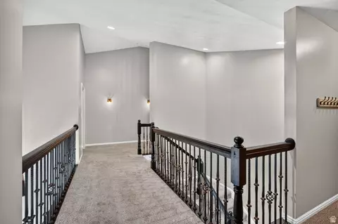 Entry Way - 5 Quietwood Ln, Sandy, UT 84092 photo 1 of 2