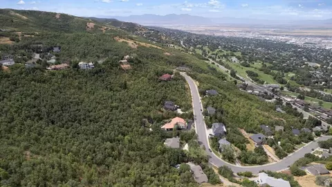 2461 S Maple Hills Dr E #24, Bountiful, UT 84010 photo 3