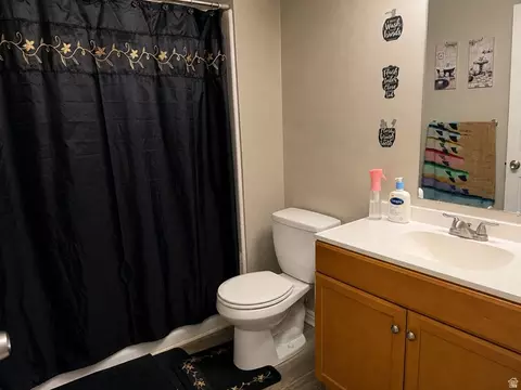 Bath - 2466 N 1050 W, Layton, UT 84041 photo 1 of 1