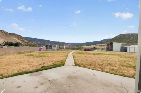 Exterior - 265 S 400 E, Mayfield, UT 84643 photo 3 of 11