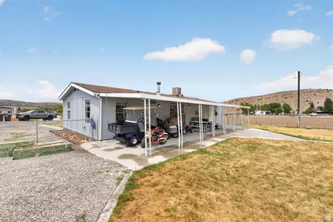 Exterior - 265 S 400 E, Mayfield, UT 84643 photo 9 of 11