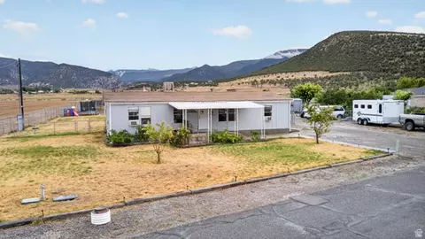 265 S 400 E, Mayfield, UT 84643