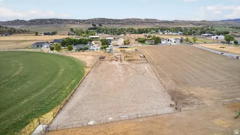 View/Area - 265 S 400 E, Mayfield, UT 84643 photo 3 of 4